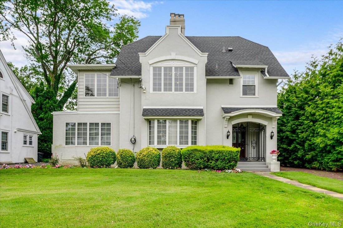House in Woodmere, New York, United States 1 - 18545135