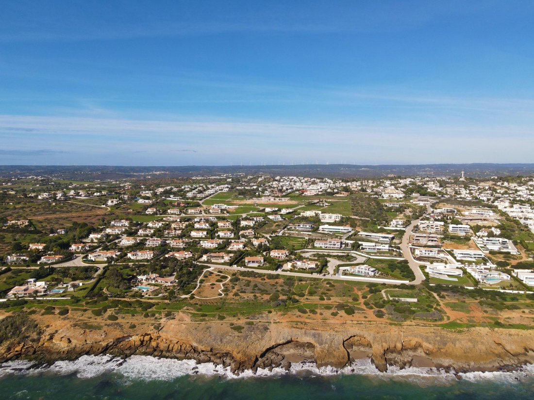 Land in Praia da Luz, Algarve, Portugal 2 - 18547444