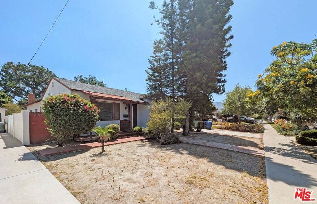 House in Burbank, California, United States 1 - 18545161