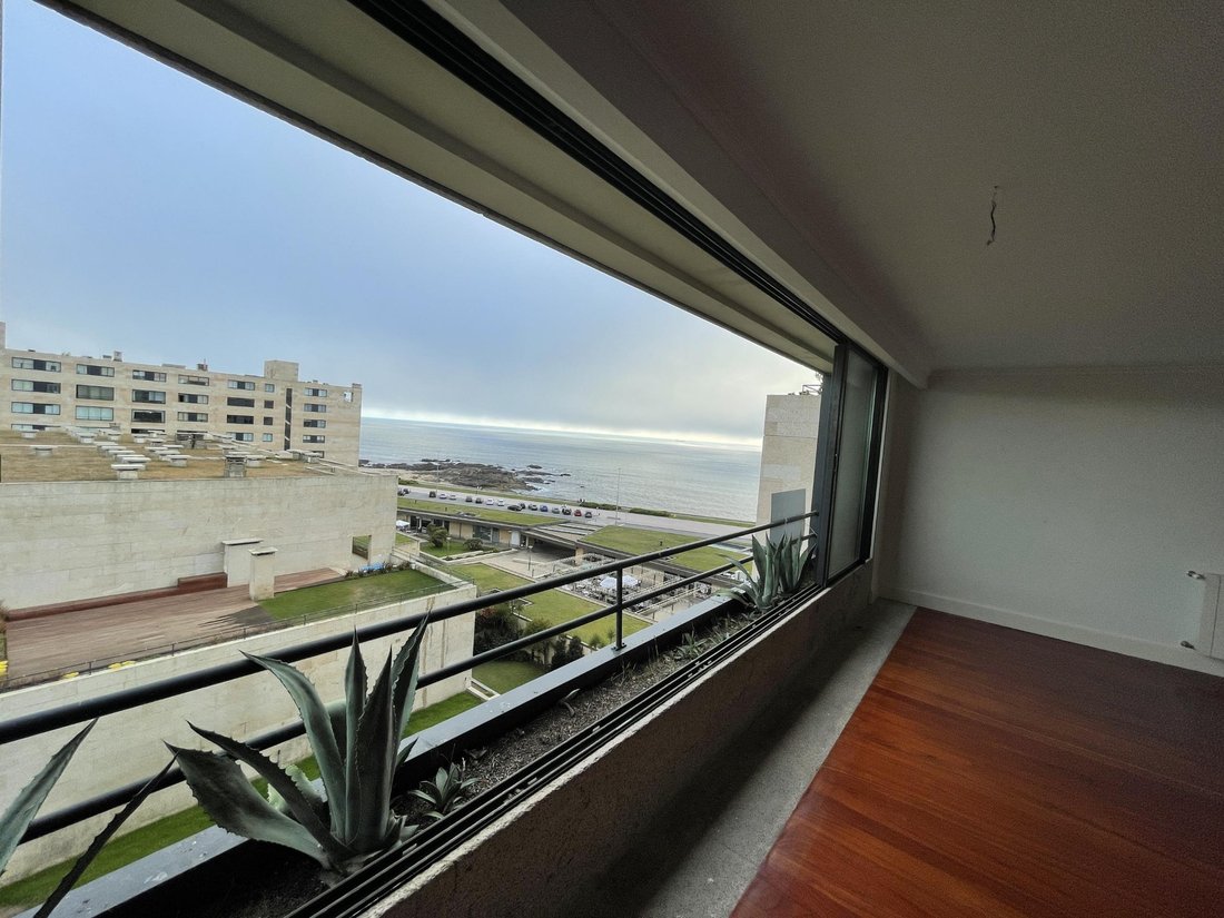 Apartment in Matosinhos e Leca da Palmeira, Porto District, Portugal 1 - 18546038