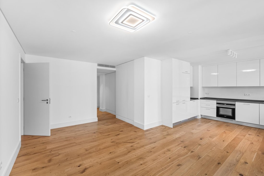 Apartment in Avenidas Novas, Lisbon, Portugal 1 - 18547386