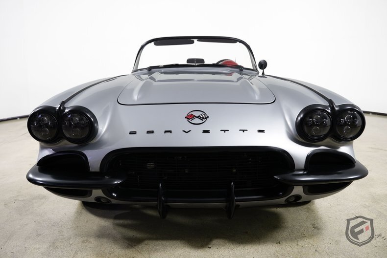 Cabriolet in Chatsworth, United States 3 - 18545175