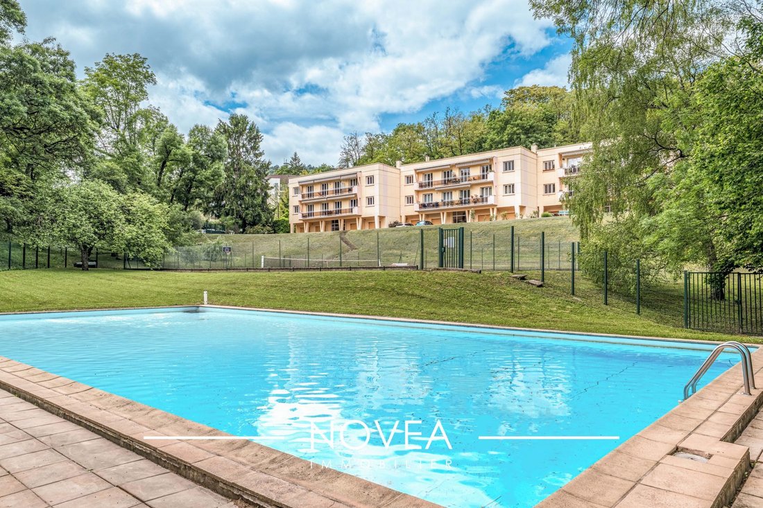 Apartment in Collonges-au-Mont-d'Or, Auvergne-Rhône-Alpes, France 1 - 17971542