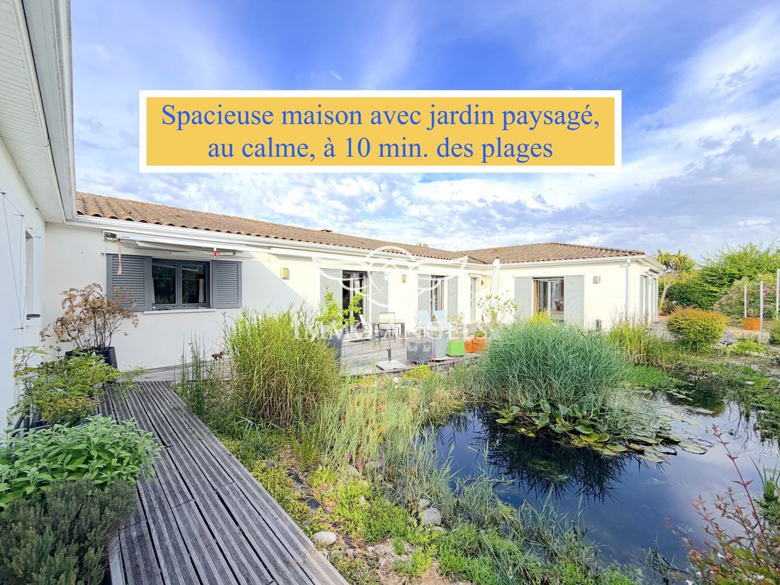 House in Semussac, Nouvelle-Aquitaine, France 1 - 18544788
