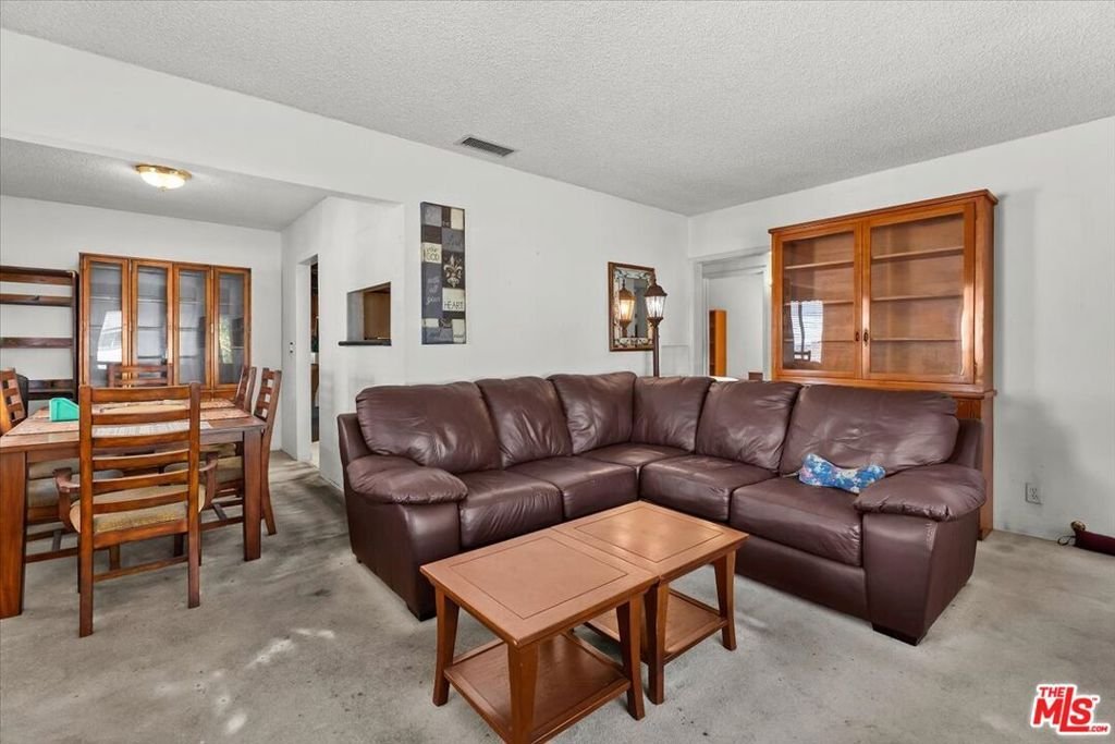 House in Burbank, California, United States 5 - 18545161