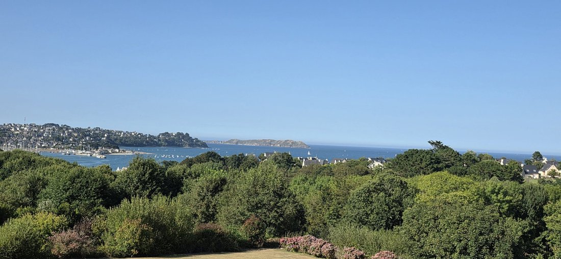 House in Saint-Quay-Perros, Brittany, France 2 - 18514694