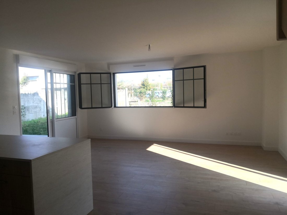 House in Villenave-d'Ornon, Nouvelle-Aquitaine, France 4 - 17489411