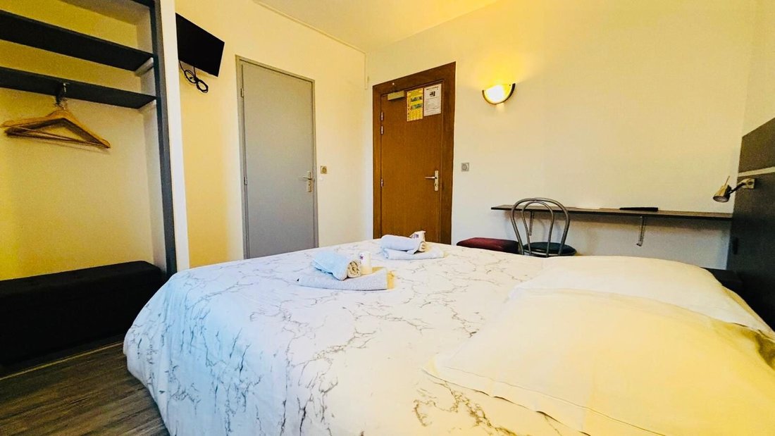 La Chambre, Auvergne-Rhône-Alpes, France 4 - 18385828