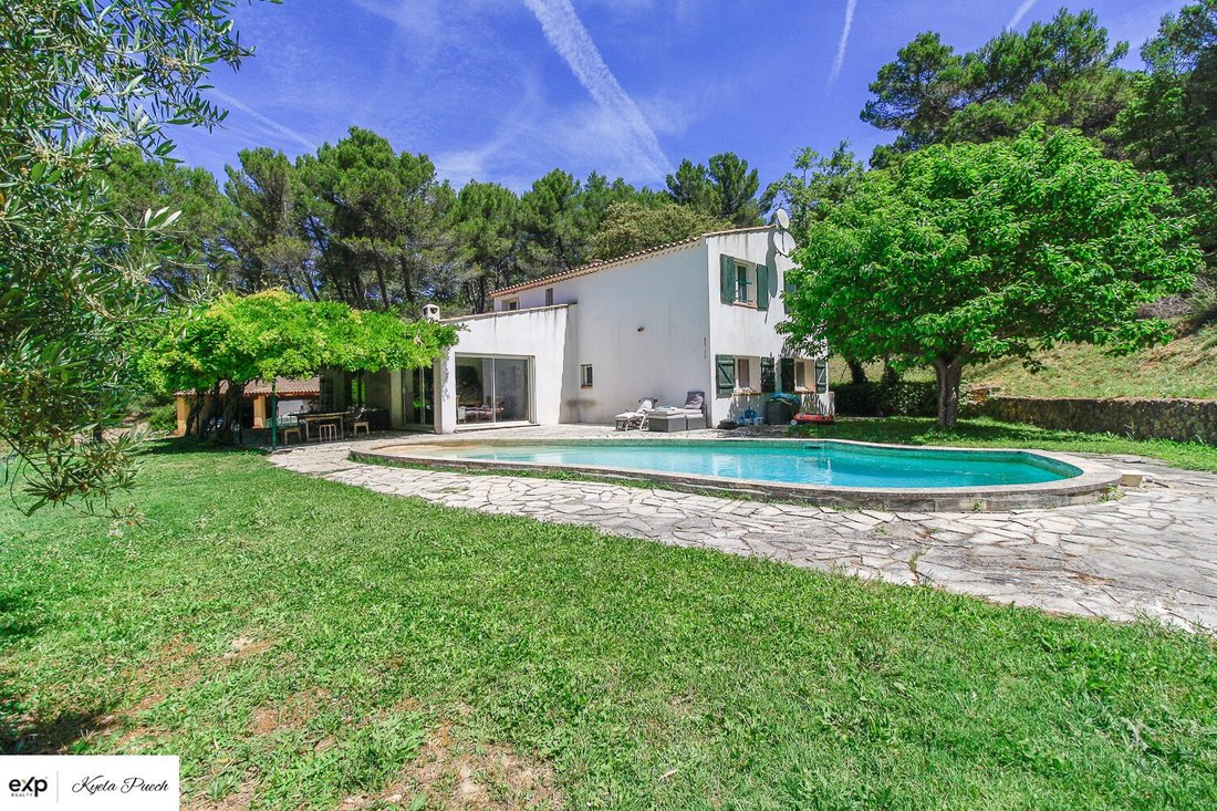 Villa in Rognes, Provence-Alpes-Côte d'Azur, France 1 - 18088359