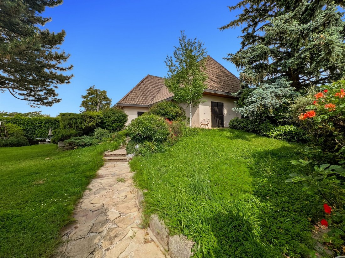 House in Mi Plaine-Manissieux-Village, Saint-Priest, France 2 - 18247183