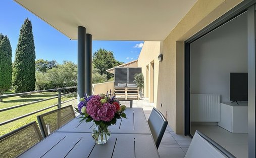 Wohnung in Mougins, Provence-Alpes-Côte d'Azur, Frankreich 1