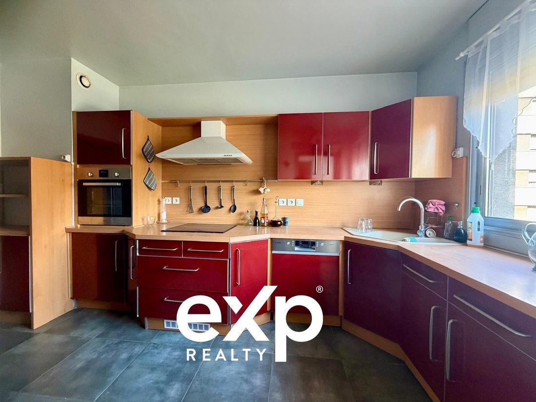 Apartment in Granettes-Jauberte-Sainte Anne, Aix-en-Provence, France 5 - 18496378