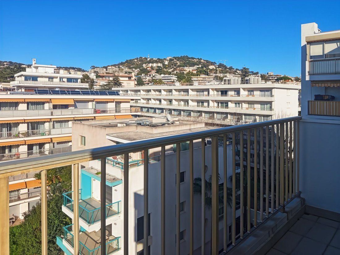 Apartment in Cannes, Provence-Alpes-Côte d'Azur, France 3 - 17298593