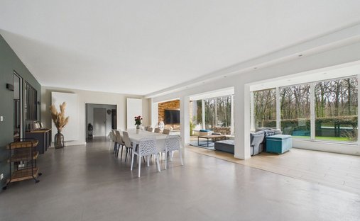 Villa in Saint-Sebastien-sur-Loire, Pays de la Loire, France 1