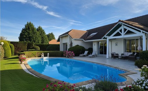 House in Sardine-Chiquet, Pessac, France 1