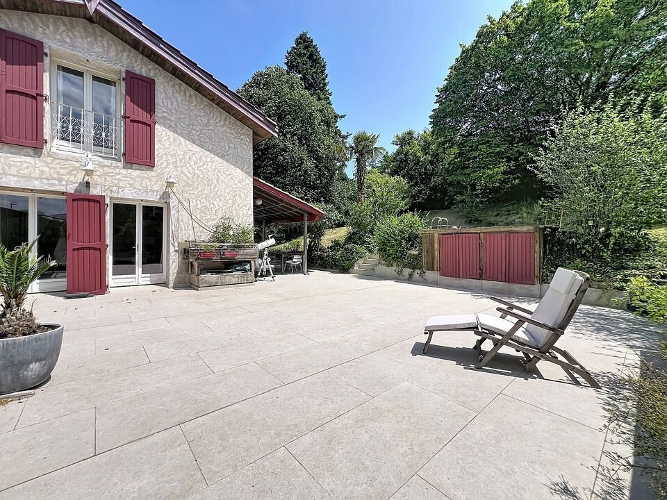House in Francheville le Haut-Bruissin, Francheville, France 2 - 18386455