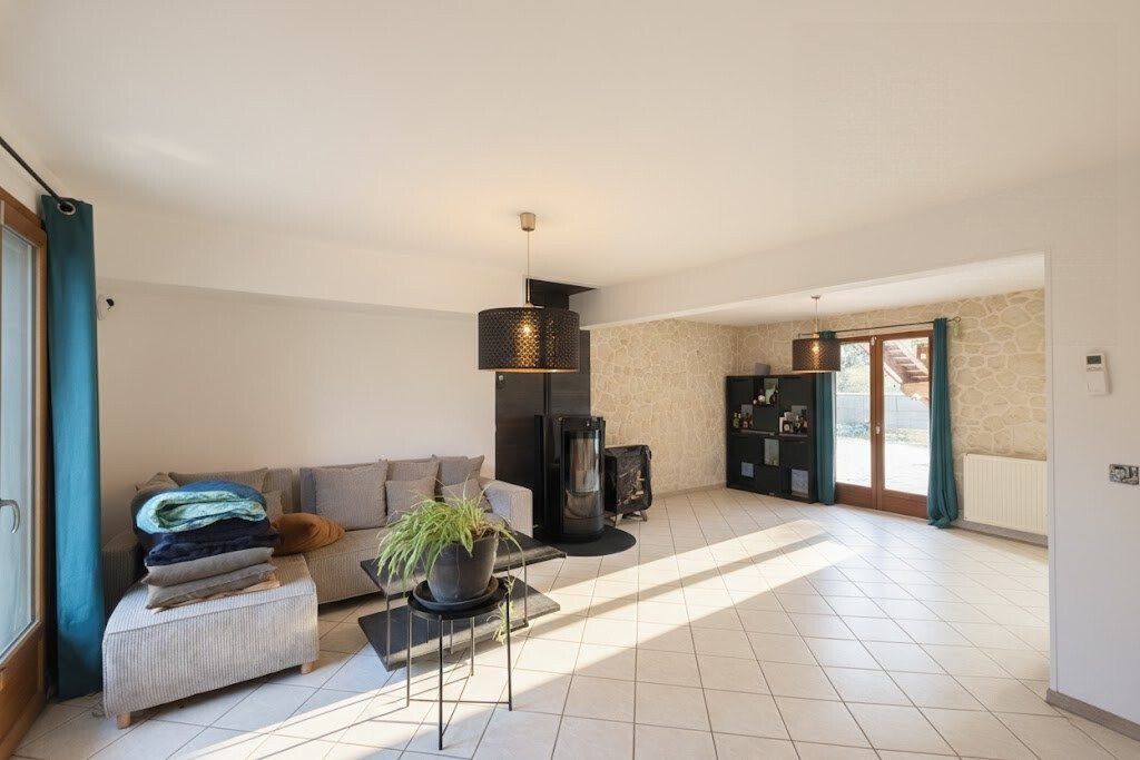 House in Monnetier-Mornex, Auvergne-Rhône-Alpes, France 2 - 17224374
