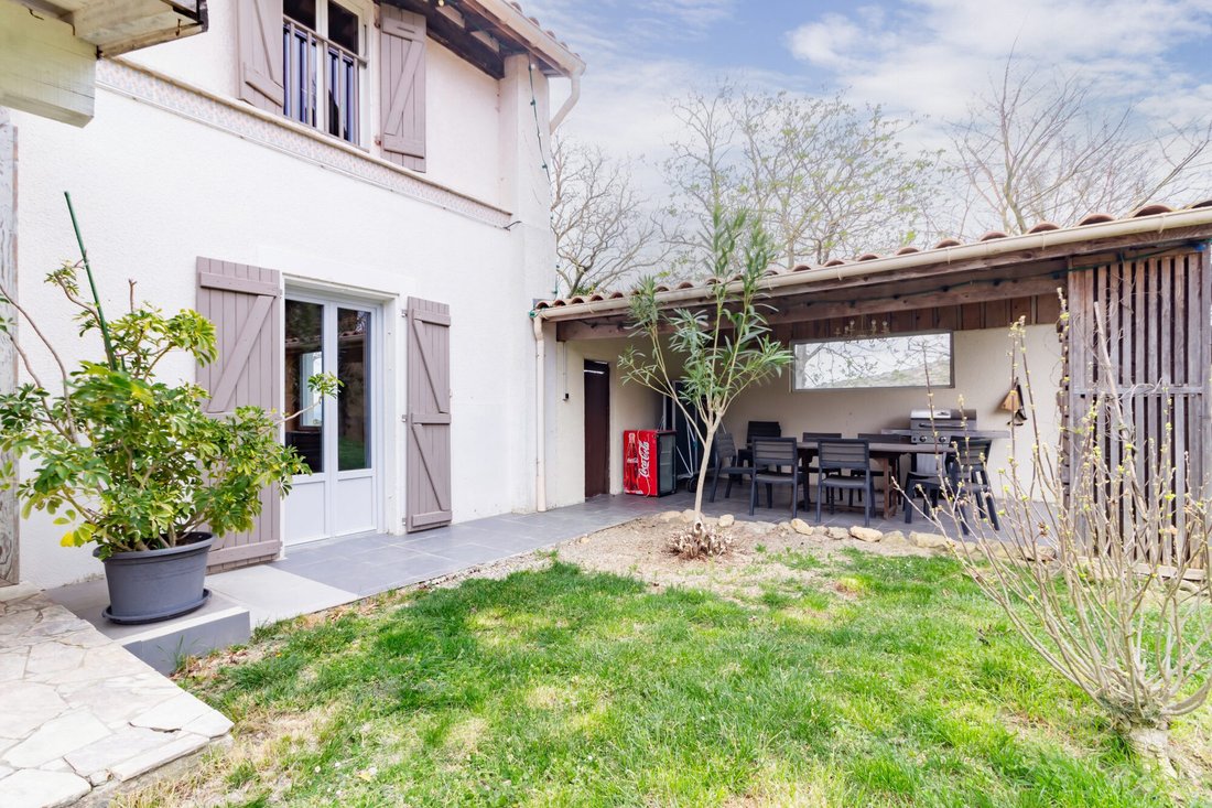 Farm Ranch in Laurac, Occitania, France 3 - 17724465