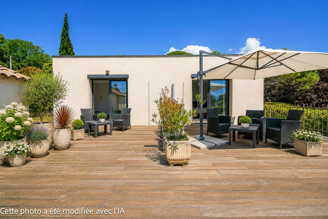 Casa di campagna a Cucuron, Provenza-Alpi-Costa Azzurra, Francia 2 - 18022032