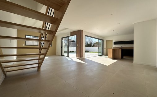 House in Angoulins, Nouvelle-Aquitaine, France 1