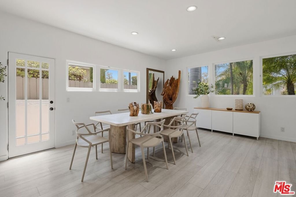 House in Los Angeles, California, United States 4 - 18545156