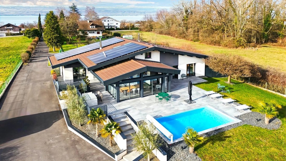 Villa in Anthy-sur-Léman, Auvergne-Rhône-Alpes, France 1 - 16822720