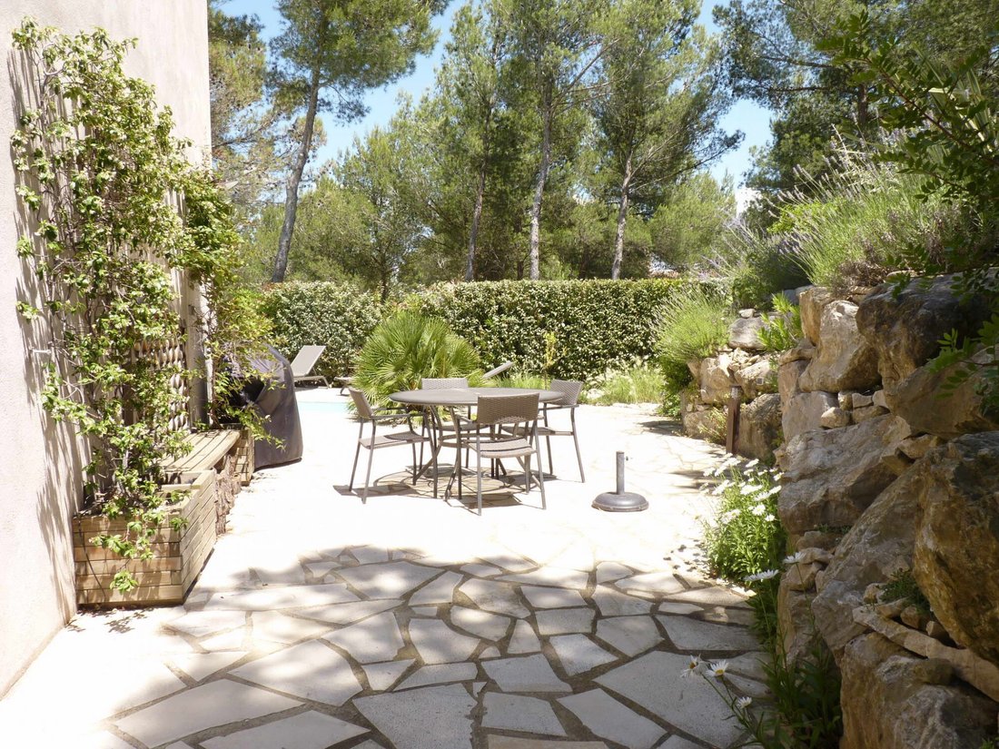Villa in Mallemort, Provence-Alpes-Côte d'Azur, France 3 - 18496351