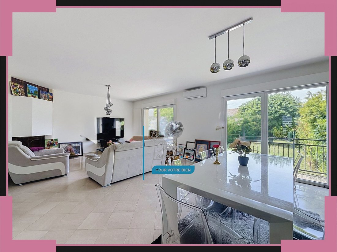 House in Sucy-en-Brie, Ile-de-France, France 1 - 18207000
