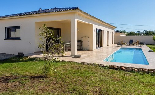 Villa in Solaro, Corsica, France 1