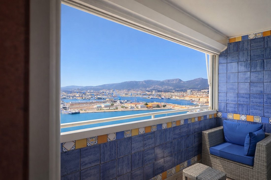 Apartment in Aguillon, Toulon, France 3 - 18276646