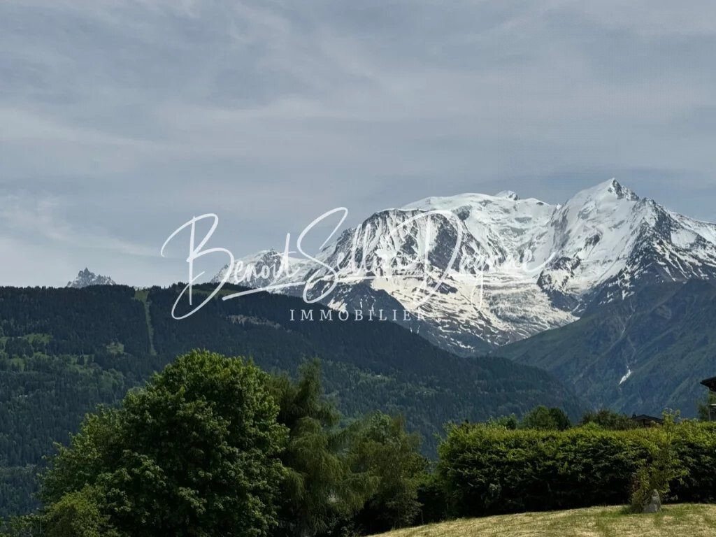 Chalet in Saint-Gervais-les-Bains, Auvergne-Rhône-Alpes, France 1 - 16840315