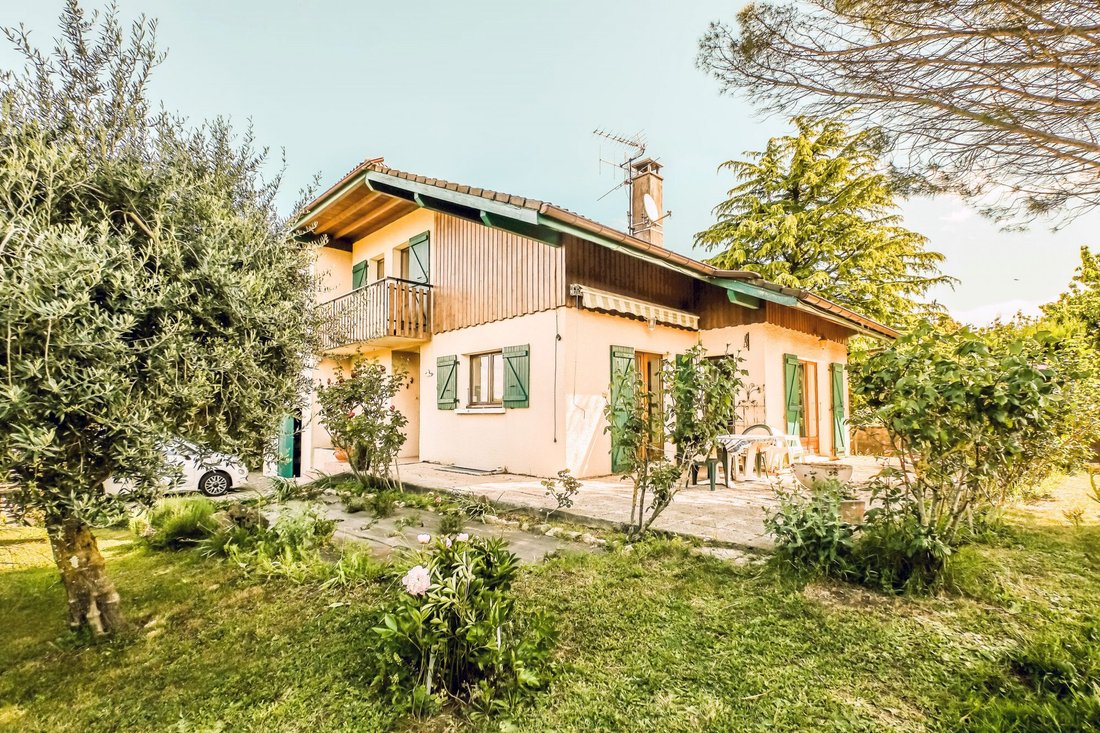 House in Publier, Auvergne-Rhône-Alpes, France 1 - 18012311