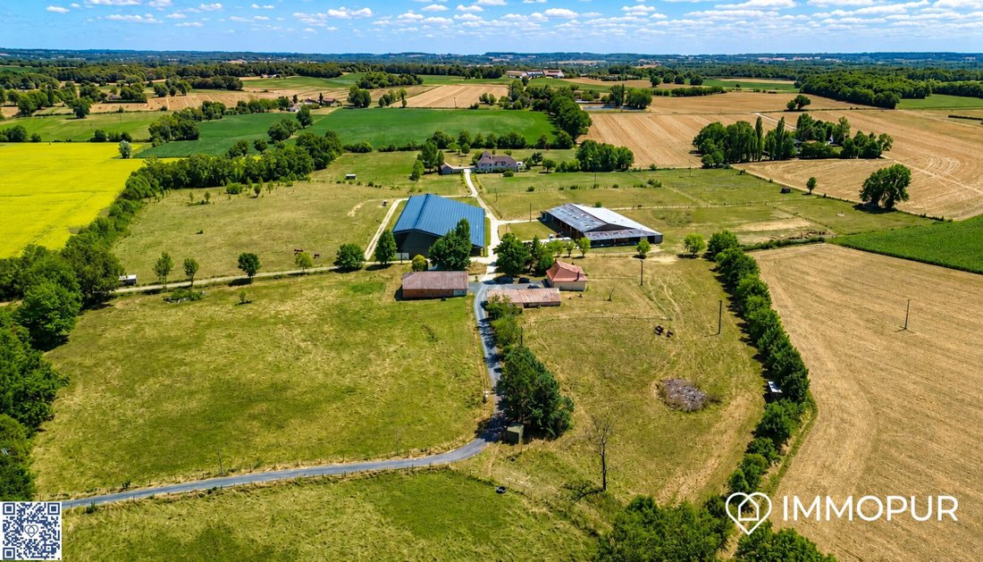House in Mazieres-Naresse, Nouvelle-Aquitaine, France 1 - 16870657