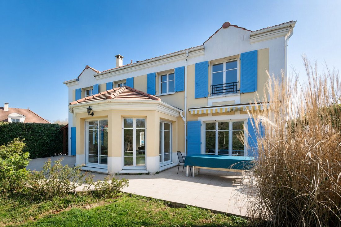 Villa in Montevrain, Ile-de-France, France 1 - 18481012
