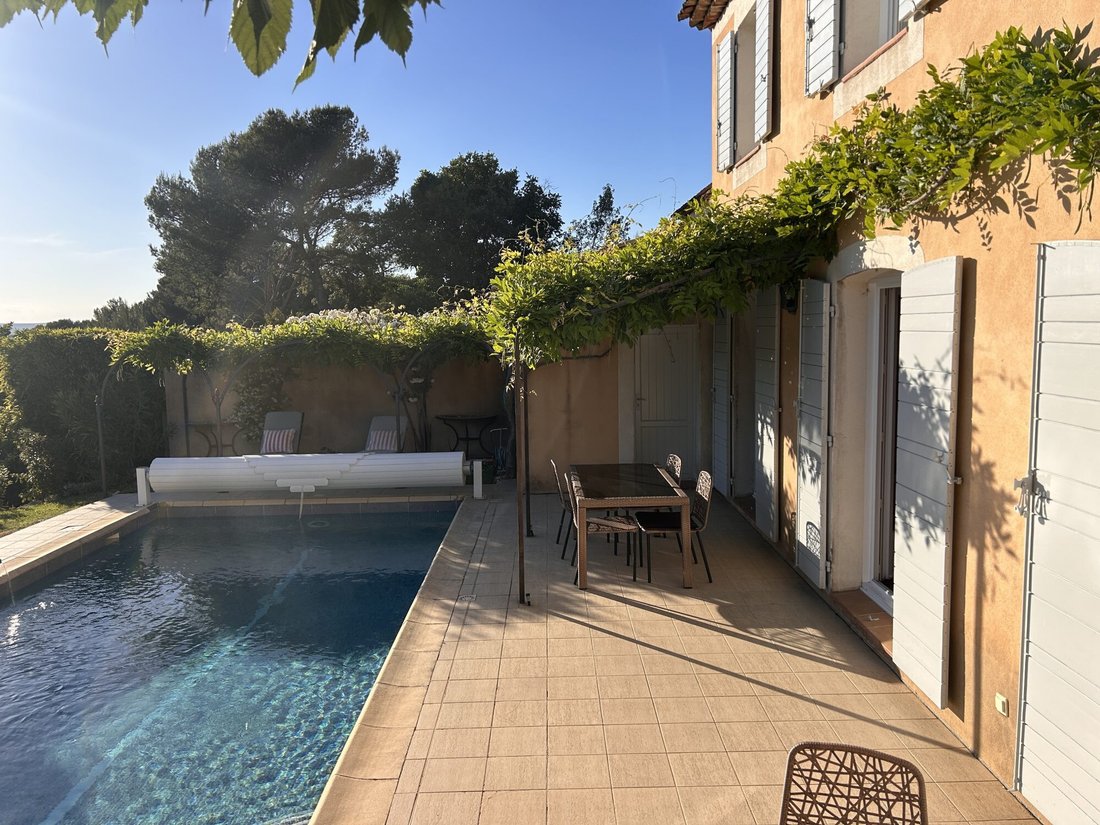 Villa in Mallemort, Provence-Alpes-Côte d'Azur, France 5 - 18139557