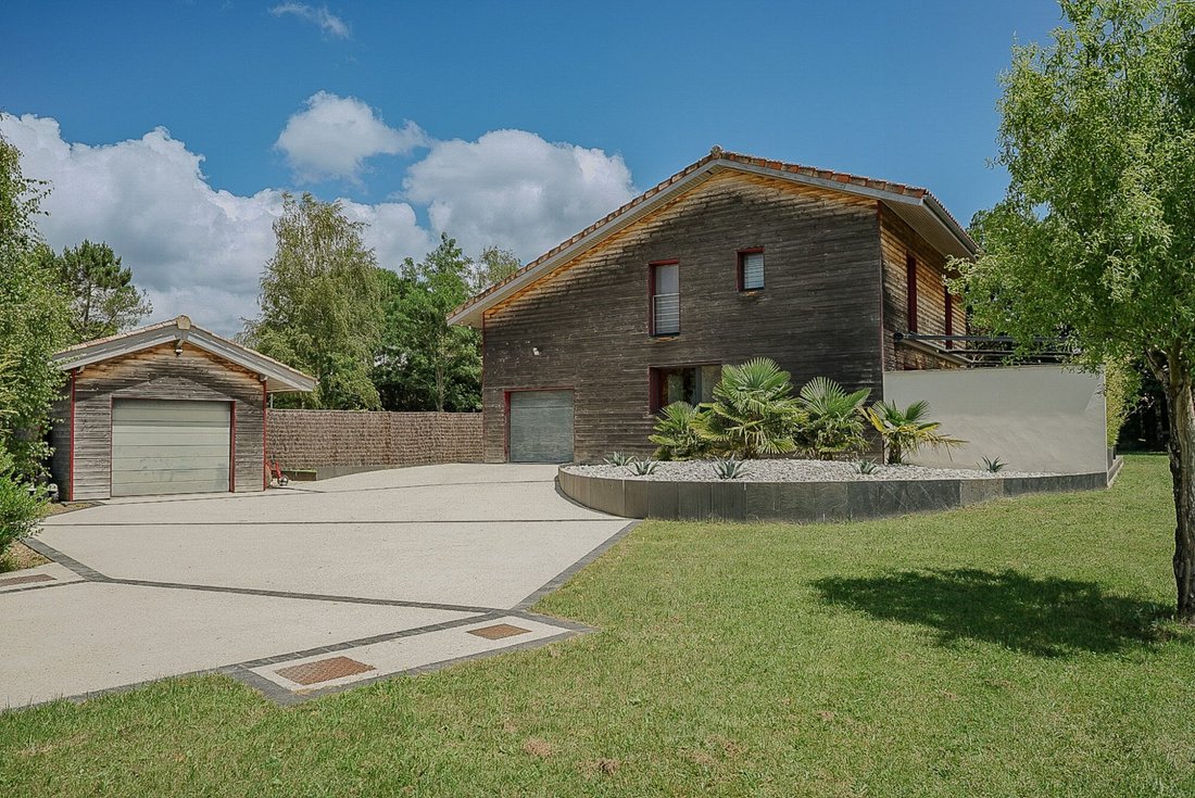 House in Salles, Nouvelle-Aquitaine, France 4 - 17045045