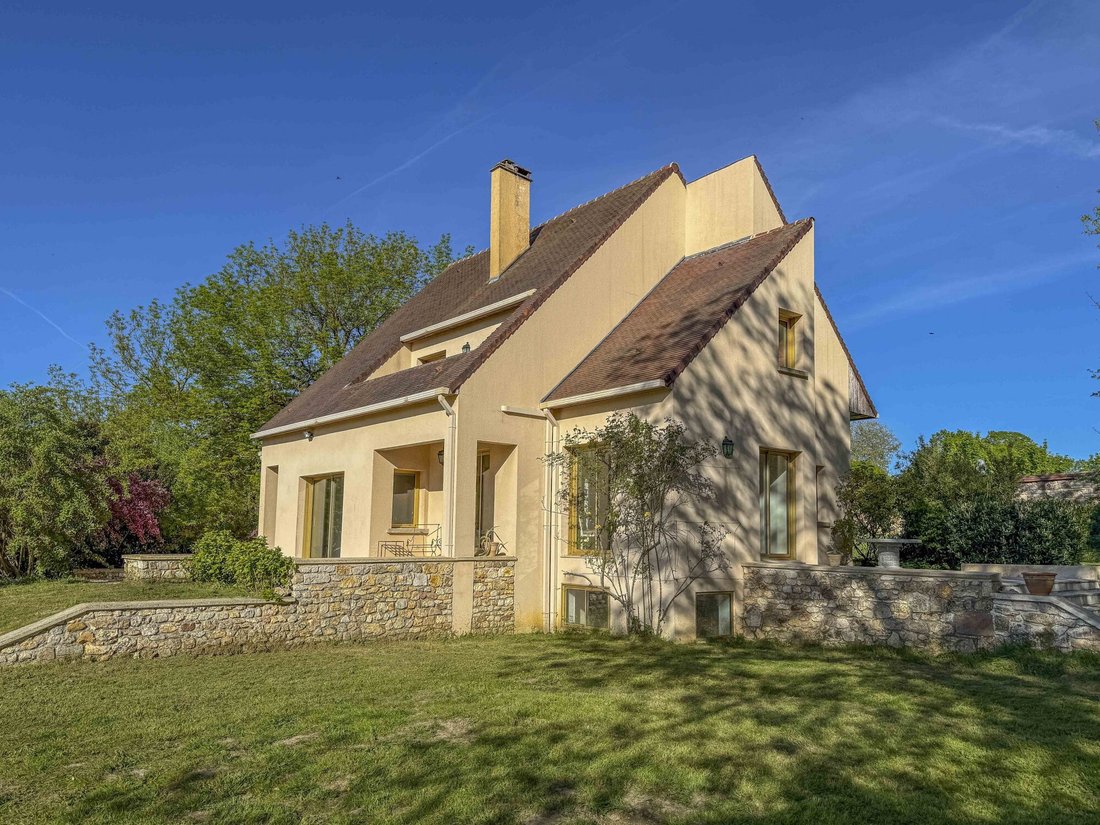 House in Magny-en-Vexin, Ile-de-France, France 1 - 17536123