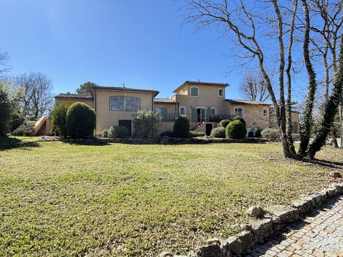 Villa in Callian, Provence-Alpes-Côte d'Azur, France 5 - 17439976
