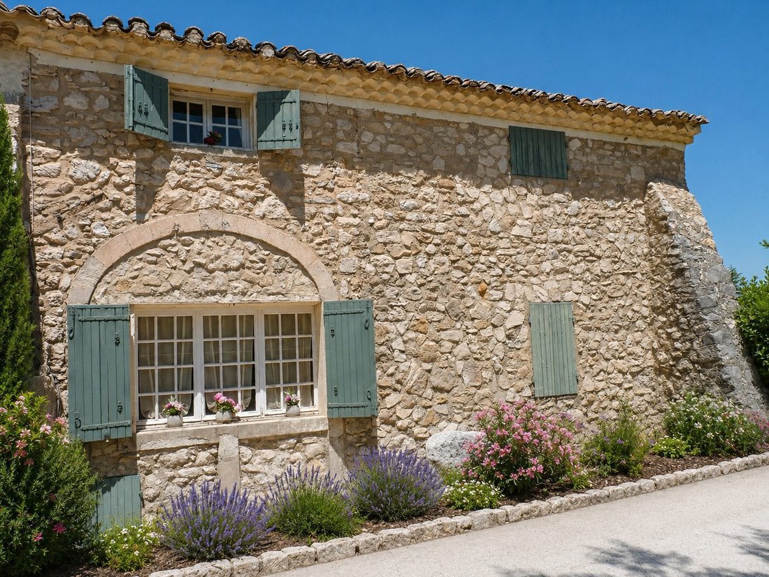 House in Eygalières, Provence-Alpes-Côte d'Azur, France 1 - 18287951