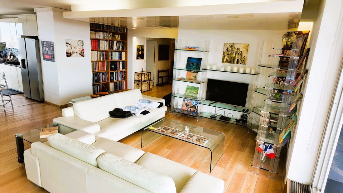 Apartment in Puteaux, Ile-de-France, France 3 - 18516990