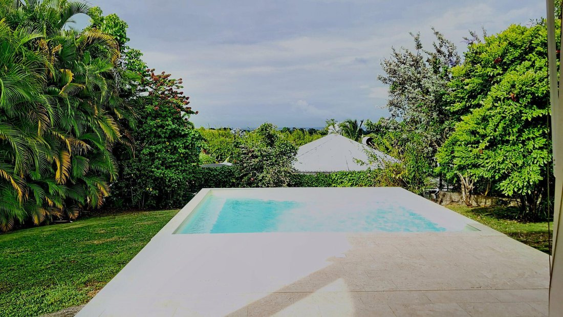 Villa in Petit-Bourg, Basse-Terre, Guadeloupe 2 - 17955501