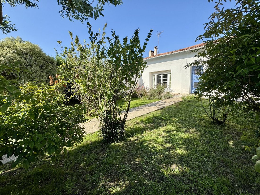 House in Breuillet, Nouvelle-Aquitaine, France 4 - 17413219