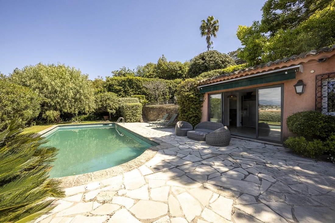 House in Cannes, Provence-Alpes-Côte d'Azur, France 5 - 17776424