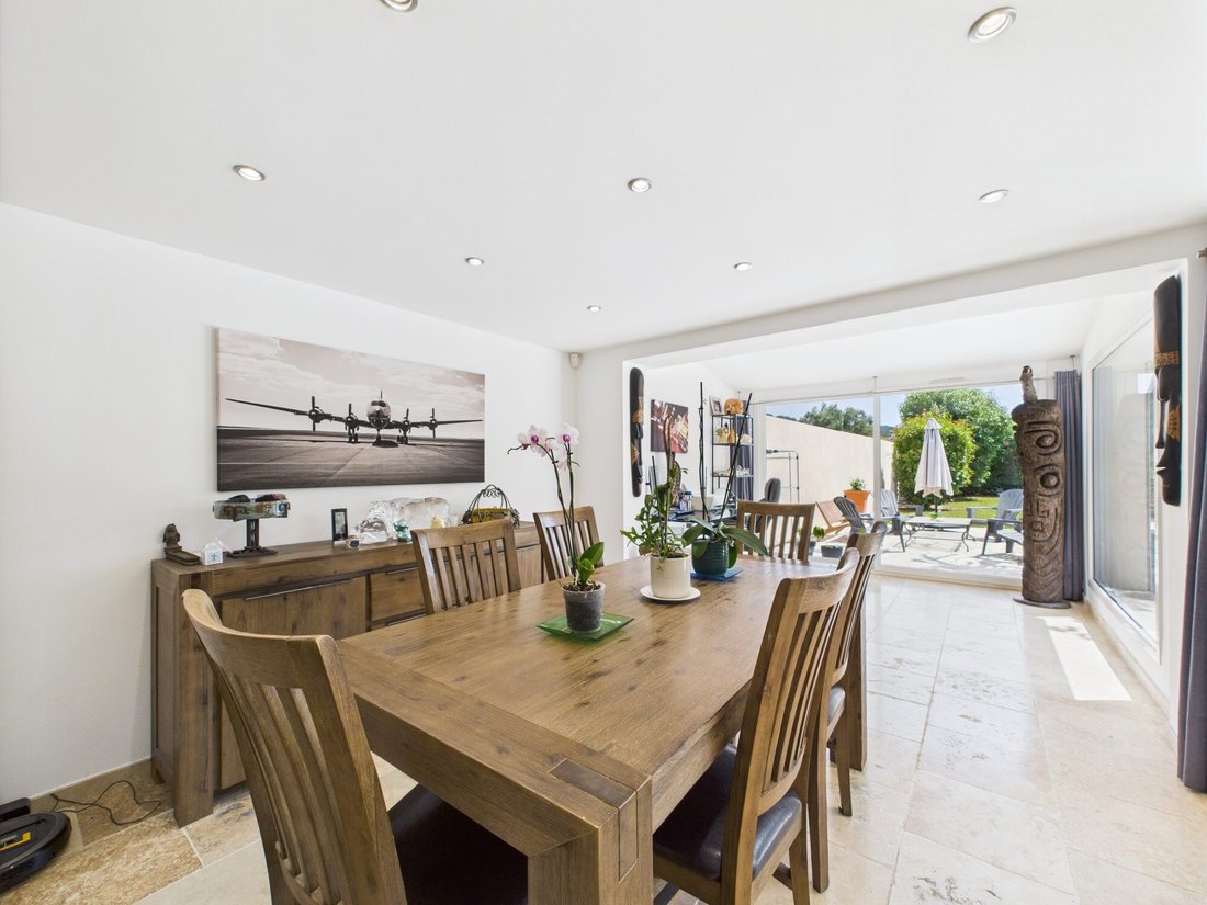 Villa in Grasse, Provence-Alpes-Côte d'Azur, France 5 - 18538993