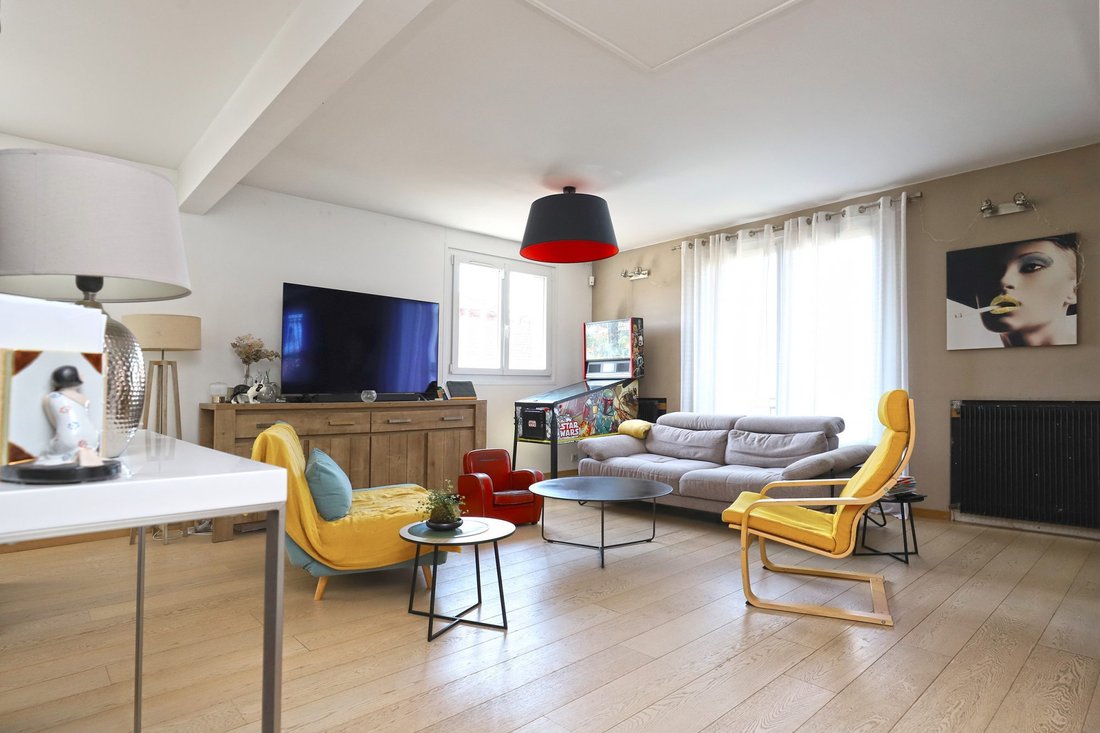 House in Arrondissement of Bobigny, Ile-de-France, France 4 - 18544839