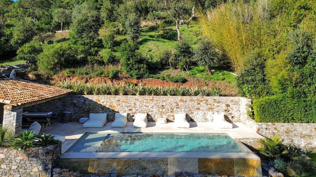 House in La Môle, Provence-Alpes-Côte d'Azur, France 3 - 16994458