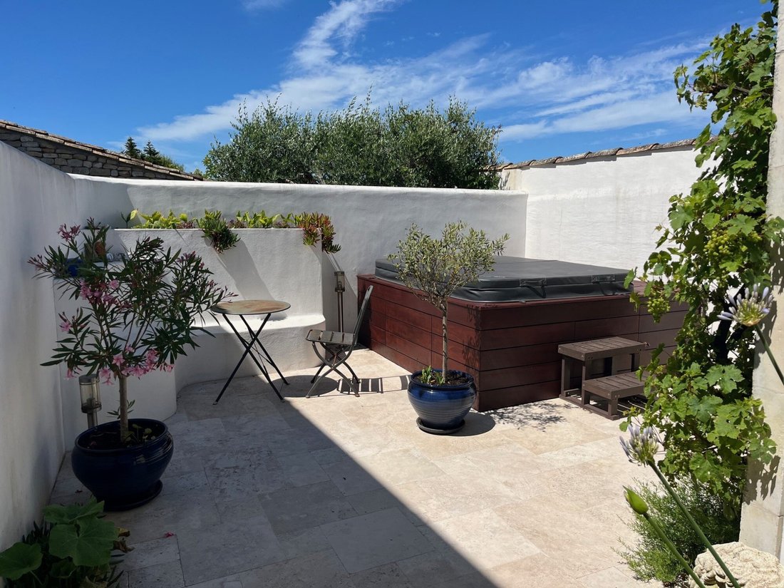 House in Saint-Clement-des-Baleines, Nouvelle-Aquitaine, France 1 - 17893342