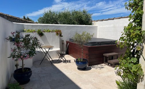 House in Saint-Clement-des-Baleines, Nouvelle-Aquitaine, France 1