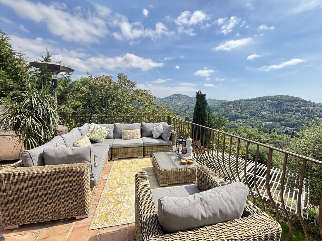 House in Grasse, Provence-Alpes-Côte d'Azur, France 2 - 17893326