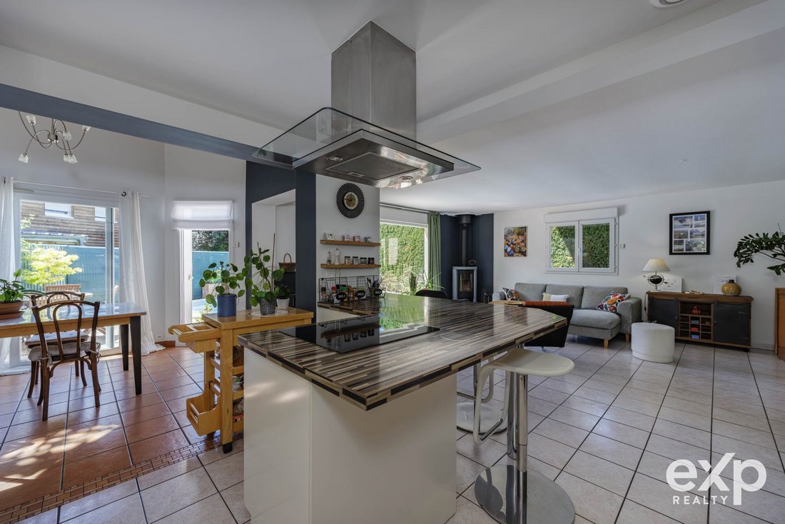Villa in Cités, Thonon-les-Bains, France 5 - 18162079